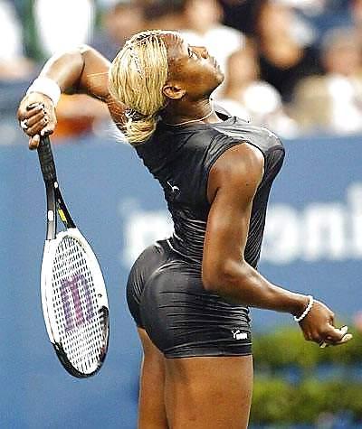 16P Tennis Babes!