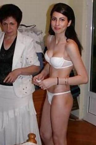 25P Crazy Brides