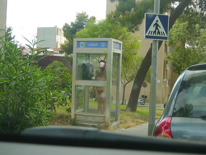 9P Public phone, Bank, videoclub