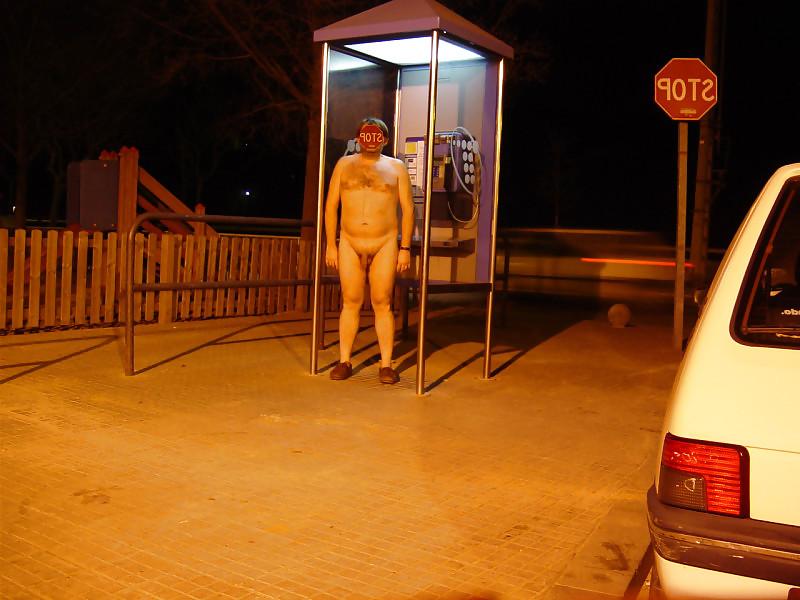 9P Public phone, Bank, videoclub