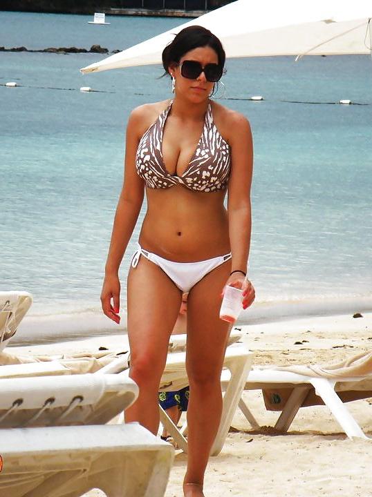 25P Sexy Spanish Teens