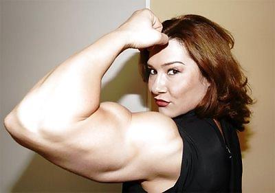 12P Best of Female Muscle