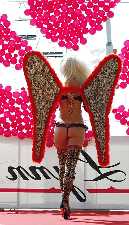 25P Fashion Models Tits+Pussy+Ass Erotica 2 By twistedworlds