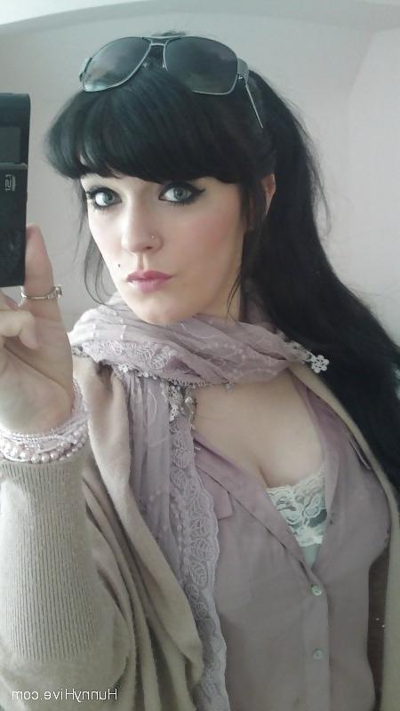 10P Nice eyes, Nice boobs