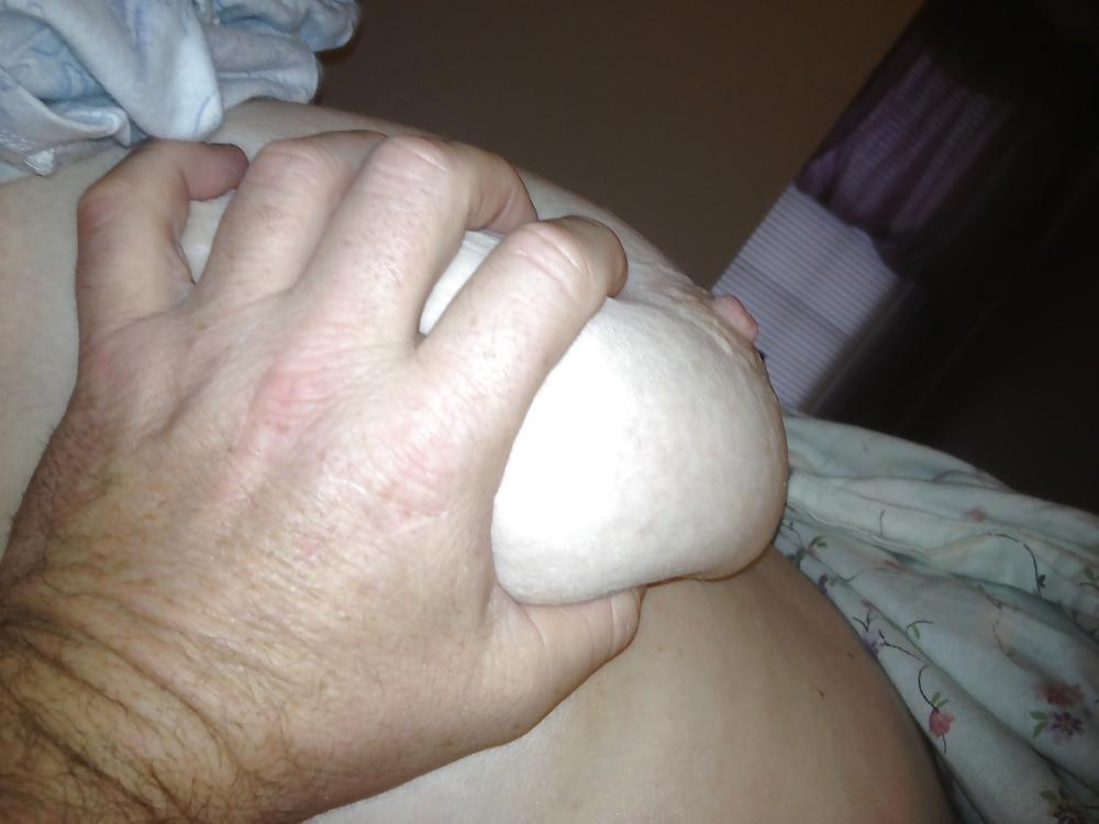 25P Her hairy pussy, pitts & big titts.