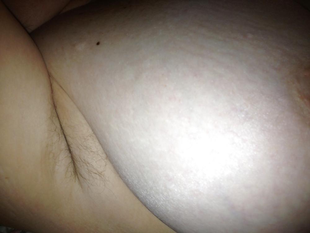 25P Her hairy pussy, pitts & big titts.