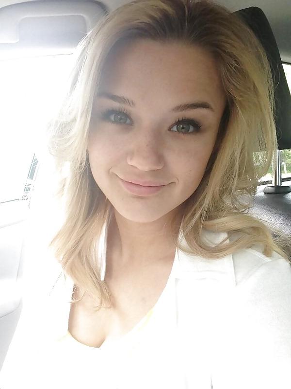 25P Haley King - Boobs!