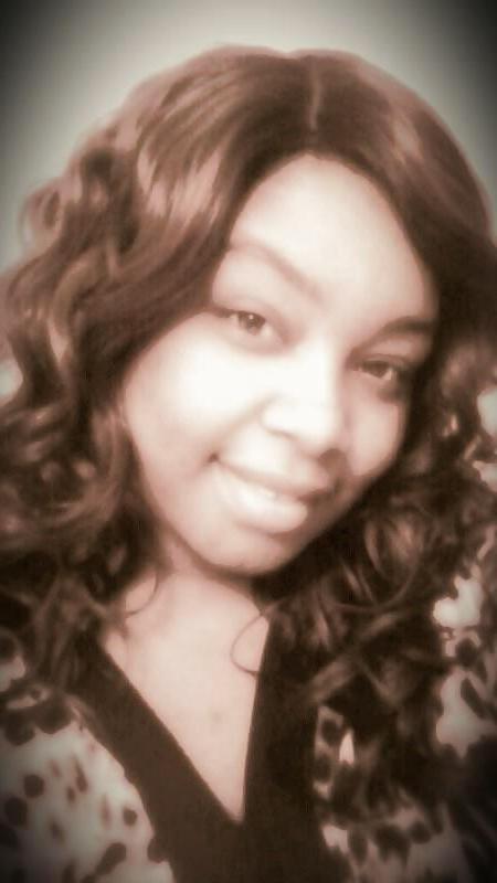 4P Neisha EyeCandy Symone