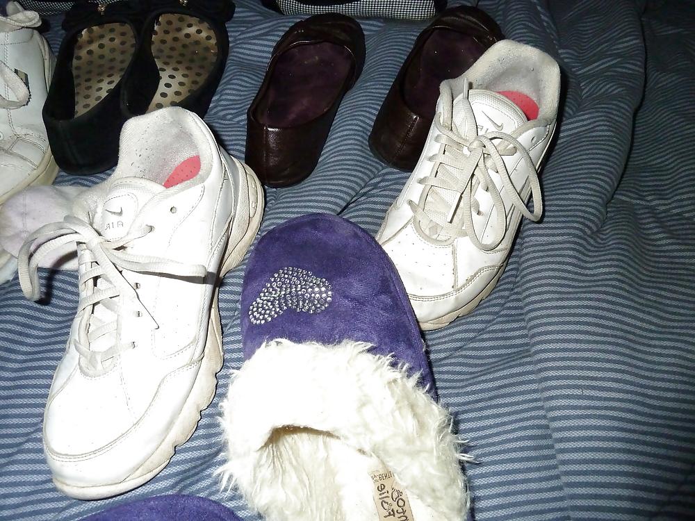 17P Stinky shoes and socks