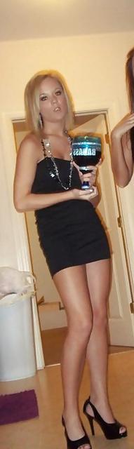 16P Smoking hot legs