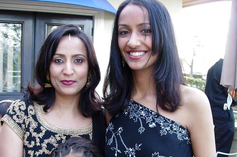 25P Indian babes