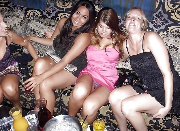 25P Hot babes upskirt shots