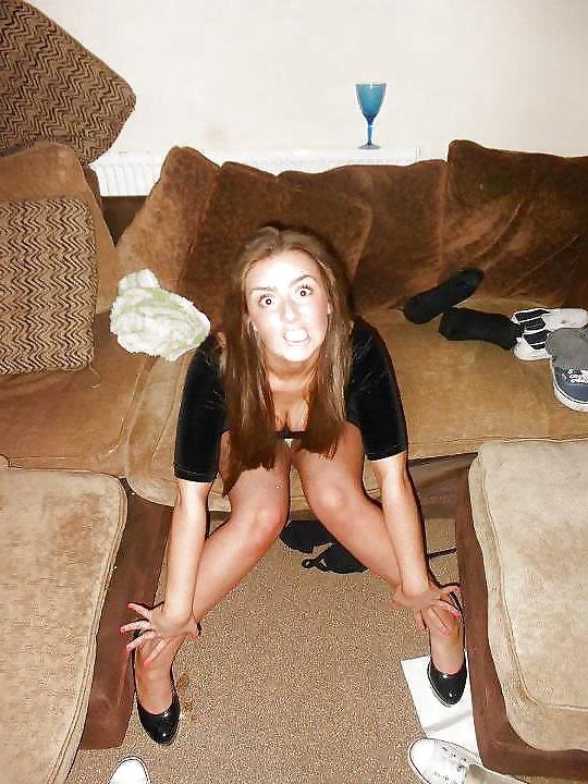 25P Hot babes upskirt shots
