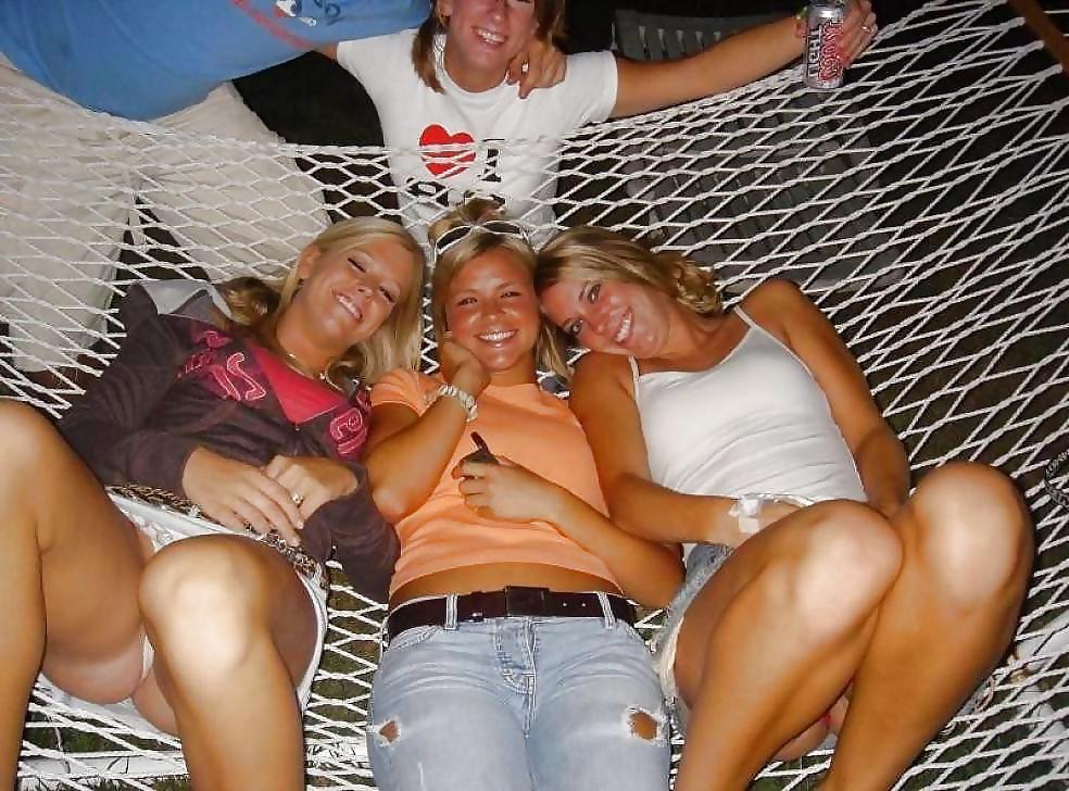 25P Hot babes upskirt shots
