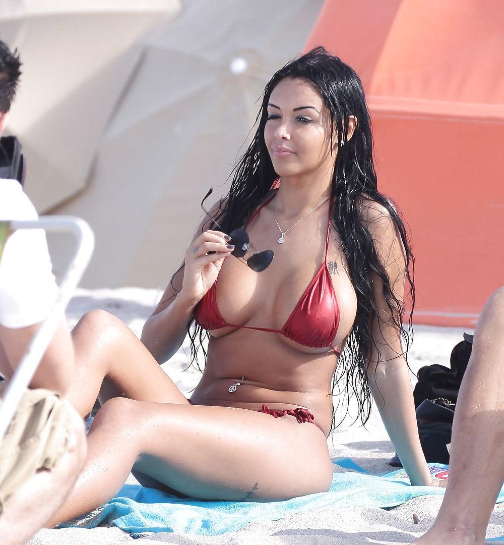 25P Nabila benattia beurette