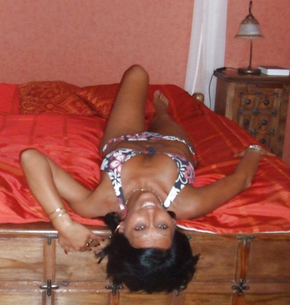 25P Sexy milf