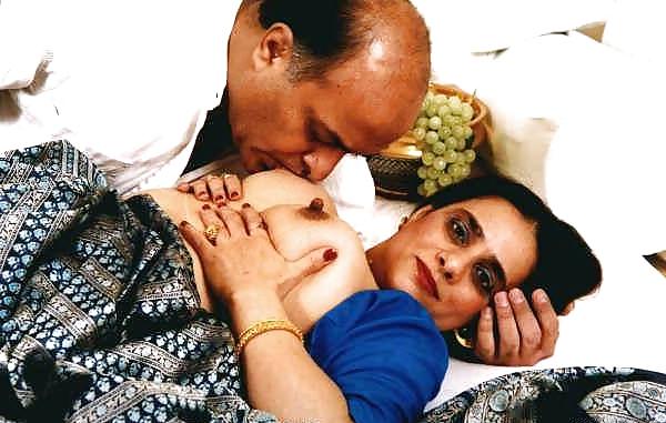24P Indian aunty photo shoot