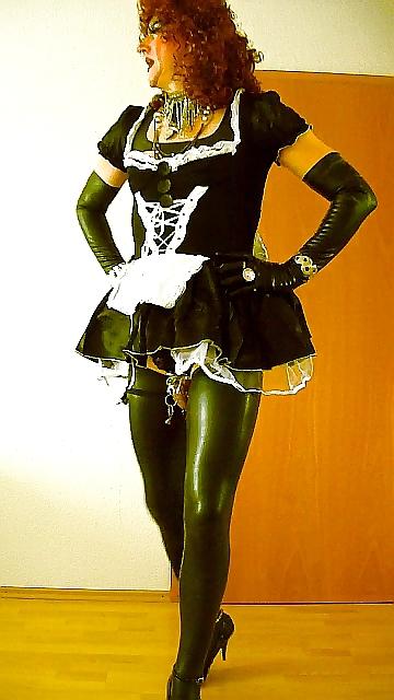 7P Sissy-Dienstmädchen