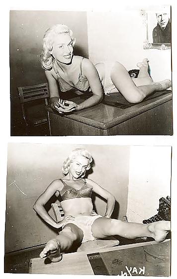 25P Vintage Babes 001