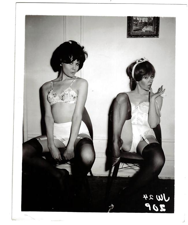 25P Vintage Babes 001