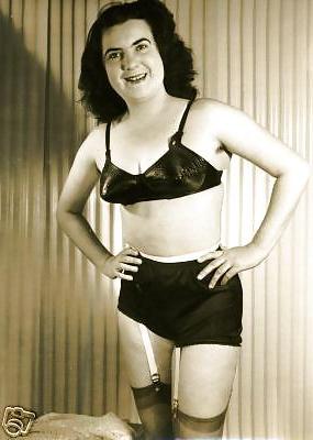 25P Vintage Babes 001