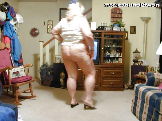 14P BBW Doing Whats She Knows Best