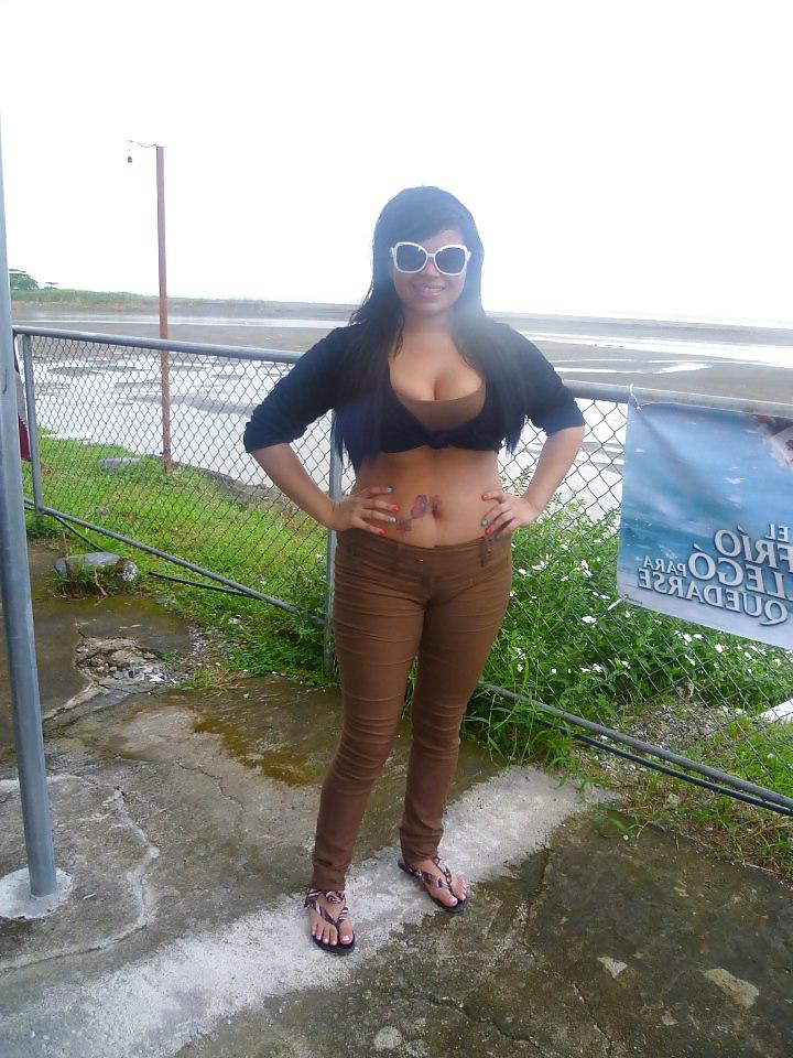 25P Big tit latina