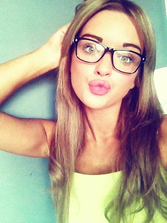 25P Facebook babes 4