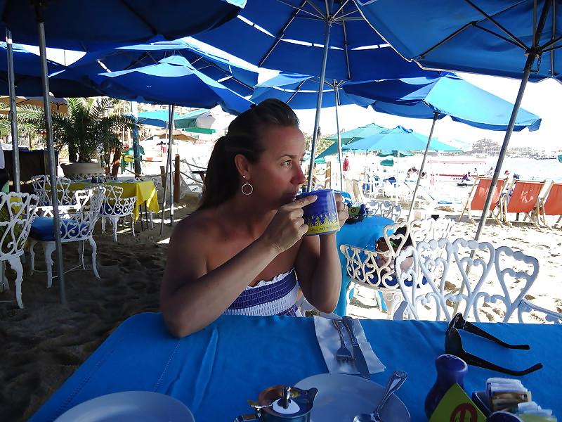 23P American amateur couple