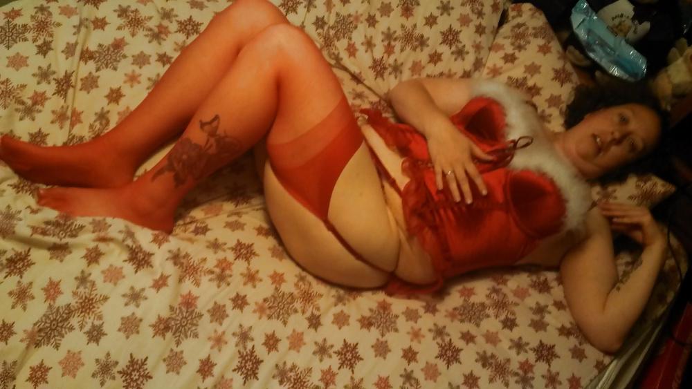 25P Cell phone pics of wife
