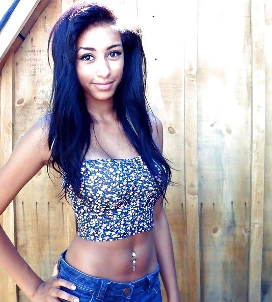 25P Sexy ebony friends