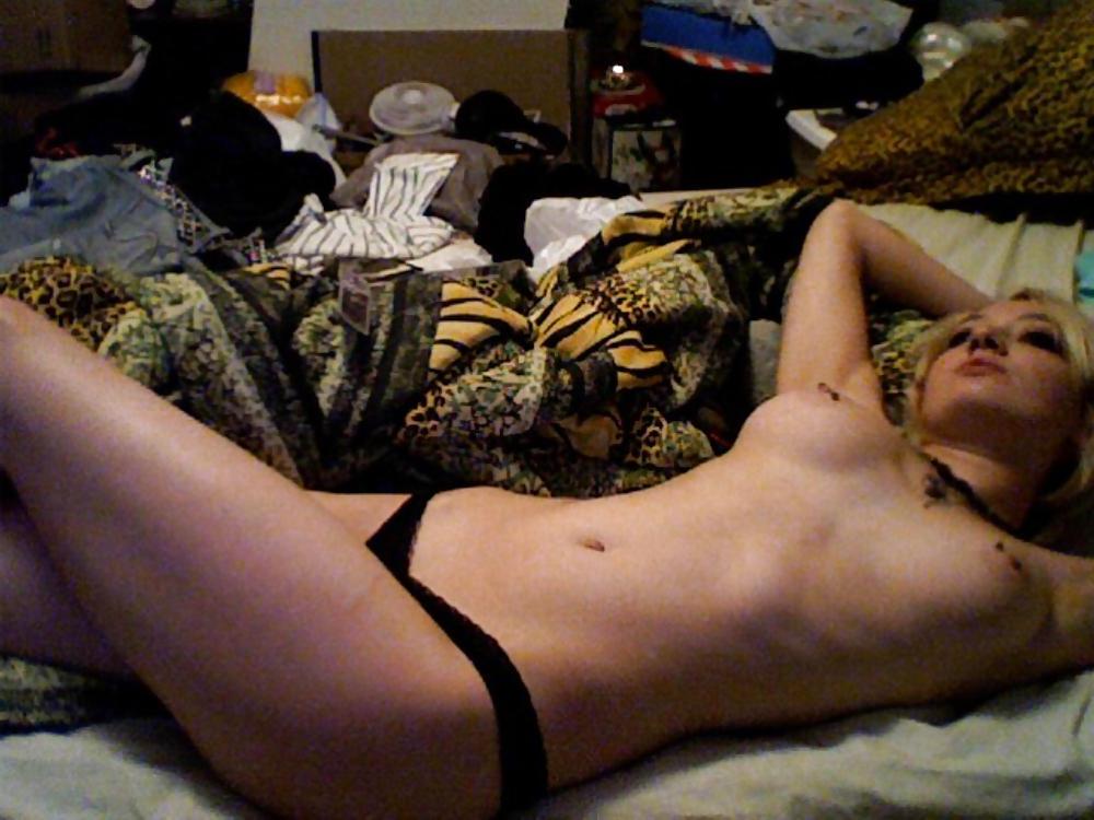 25P Stolen Pics - Busted Emo Slut Part 1