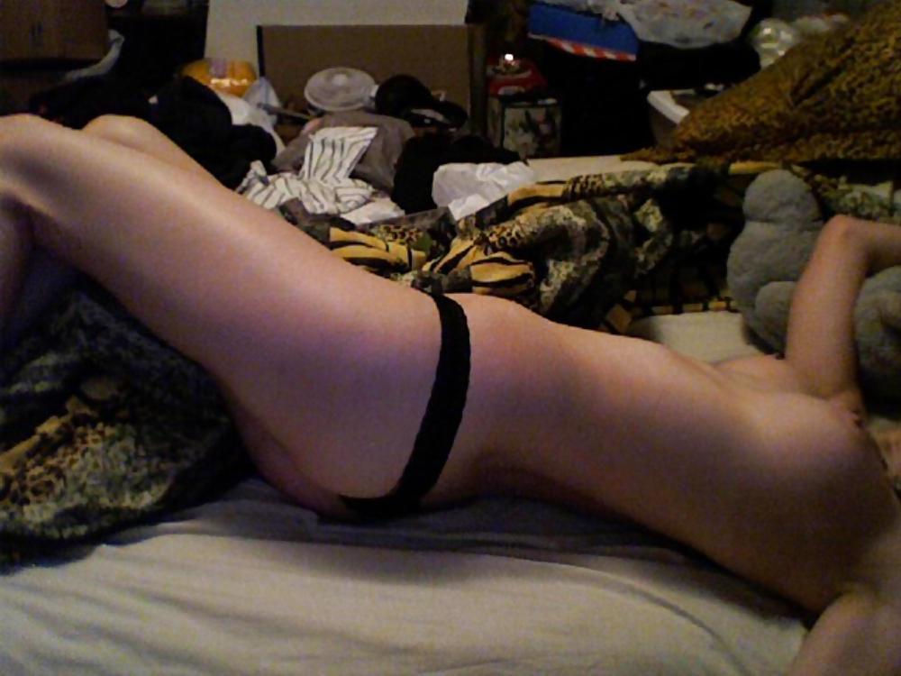 25P Stolen Pics - Busted Emo Slut Part 1