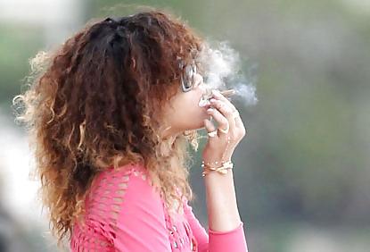 11P Rhianna-smoking