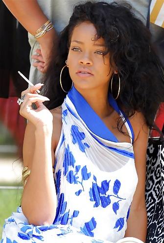 11P Rhianna-smoking