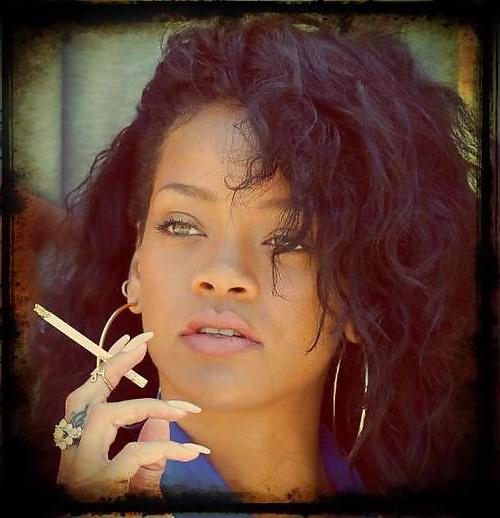 11P Rhianna-smoking
