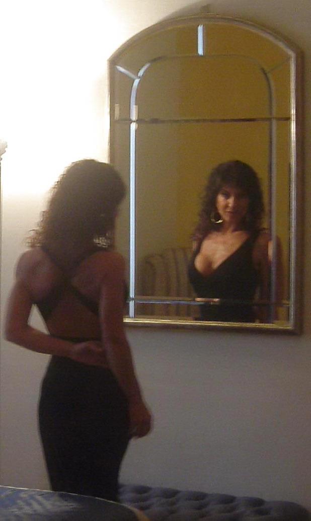 11P Big Boobs Milf