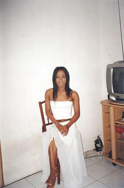 25P Indonesian Ladyboy Mary