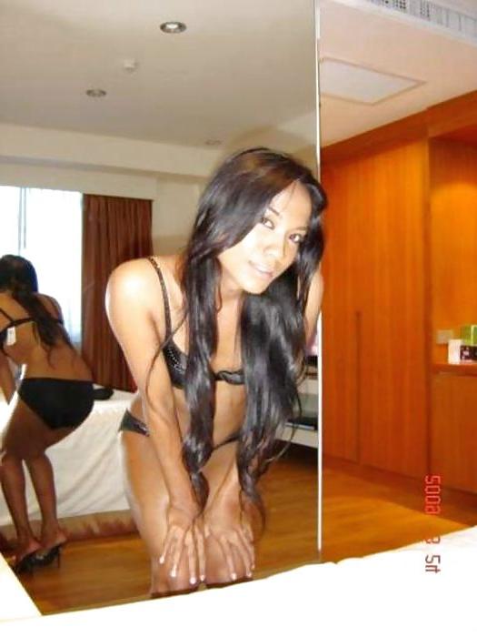 25P Indonesian Ladyboy Mary