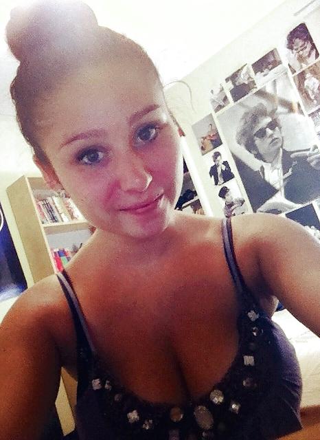 25P Tumblr boobs