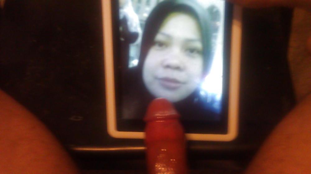 9P Muslimah hoes humiliated