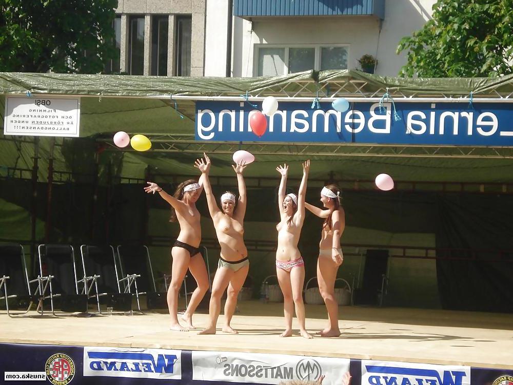 25P Groups of Sexy and Hot Babes ... !!!