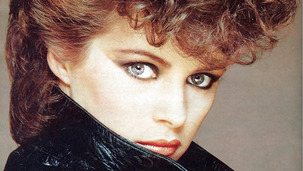 25P I Masturbated To These '80s Babes