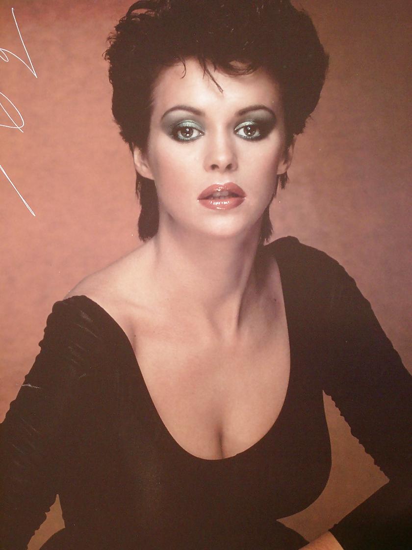25P I Masturbated To These '80s Babes