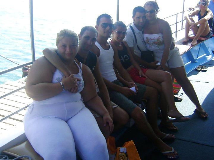 11P Big ass puttana ciciona