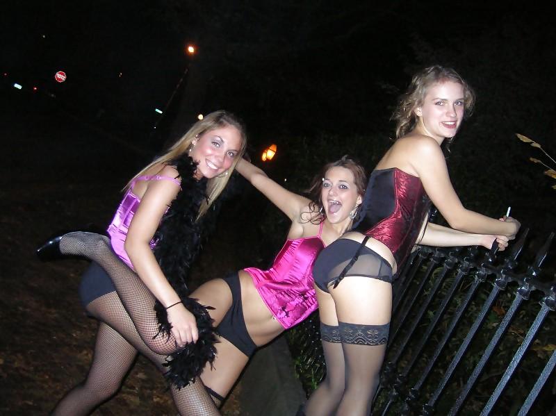 23P Babes in Bras