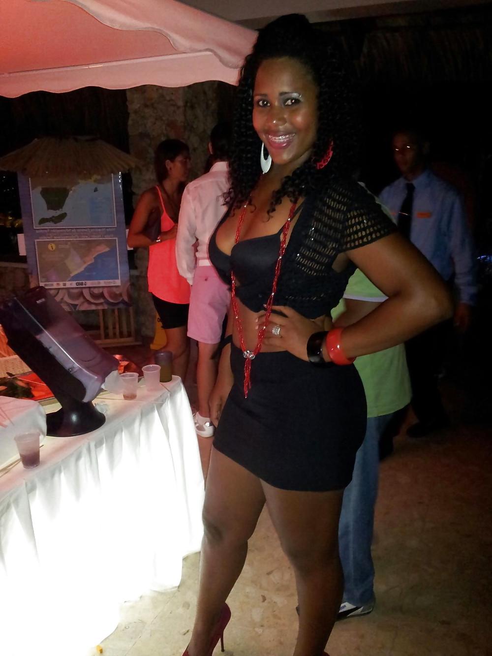 11P Love ebony