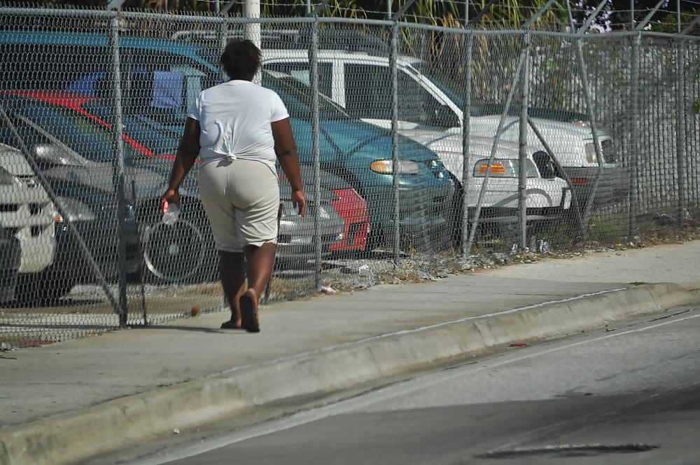 4P YNG Black BBW Hooker
