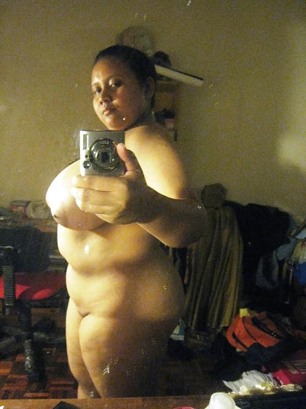 25P Malay big tits!