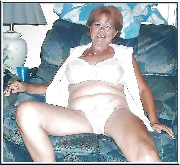24P Big bras on mature women